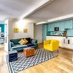 Charming Room - Heart Of Paris !