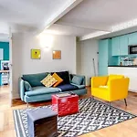 Charming Room - Heart Of Paris !