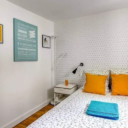 Apartment Charming Room - Heart Of Paris !
