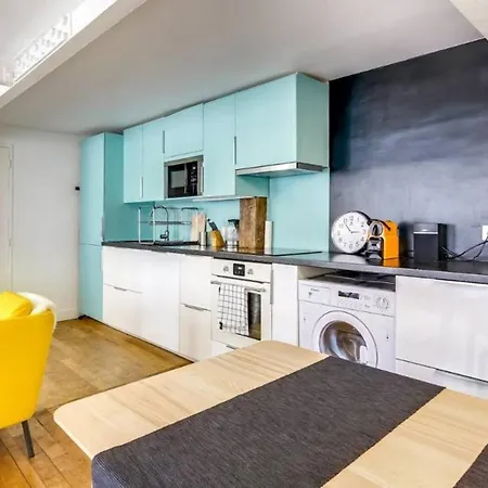Charming Room - Heart Of Paris ! *